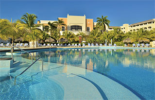 MBJ Airport Transfer to Grand Palladium Resort (Price is for 1-4 people)